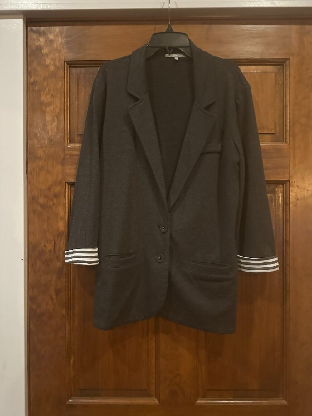 Lemon Tart Gray Blazer – Size Large, Good Condition
